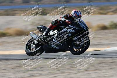 media/Nov-16-2025-Race Pace (Sun) [[8c5fa54630]]/Verified Riders/3-Turn 14 (1045am)/